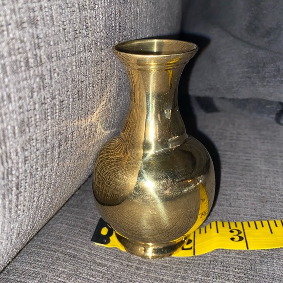 EUC heavy shiny brass toned mini bud vase made in china. Type of metal unknown. - Picture 5 of 6